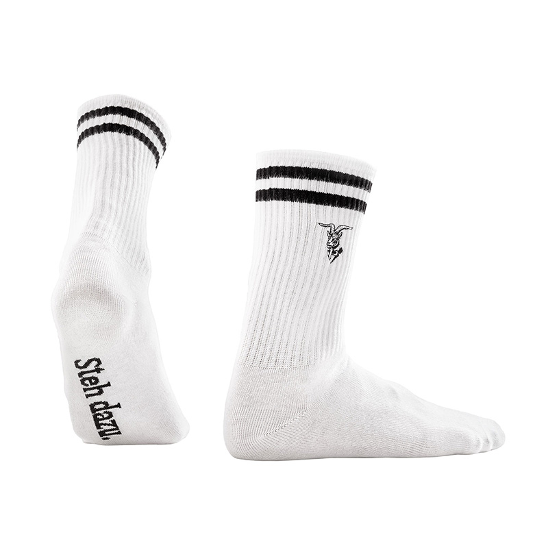 Gaisbock-Socken-Weiss-Wihte-Socks-OnFeet-Feet-Black-Schwarz-Steh-dazu-02